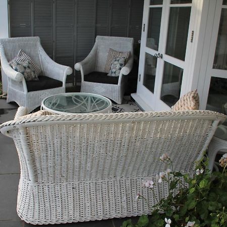 Compass Rose Bed and Breakfast Dartmouth Eksteriør billede