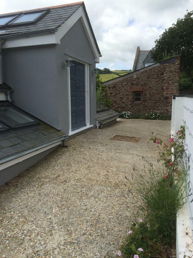 Compass Rose Bed and Breakfast Dartmouth Eksteriør billede