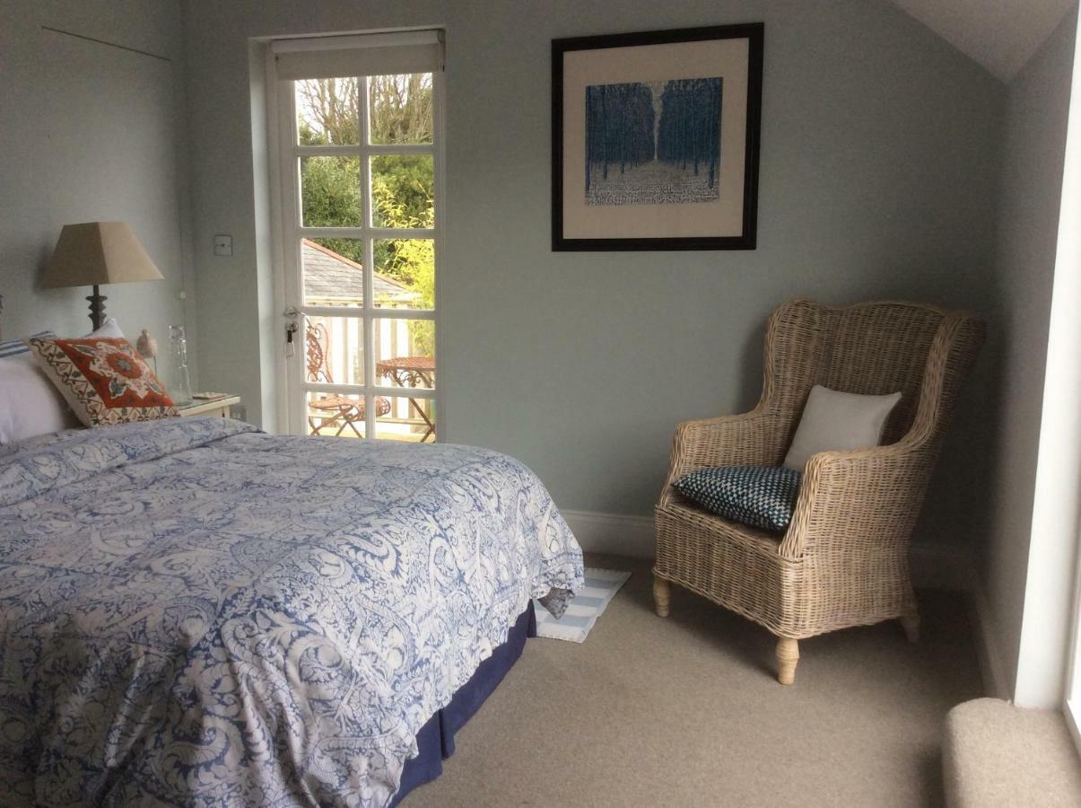 Compass Rose Bed and Breakfast Dartmouth Eksteriør billede